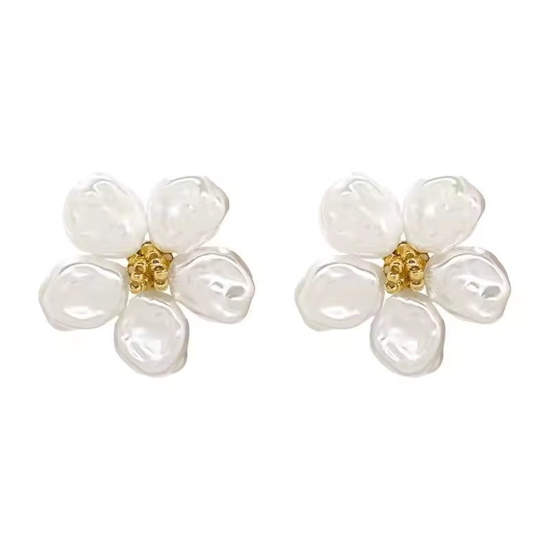 Elegant Pearl Big Flower Stud Earrings